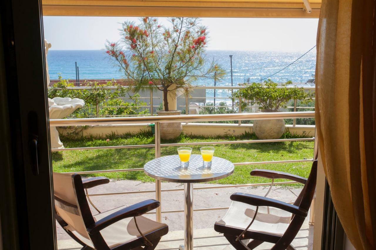 Siarbas Hotel Paralia Vrachou Buitenkant foto