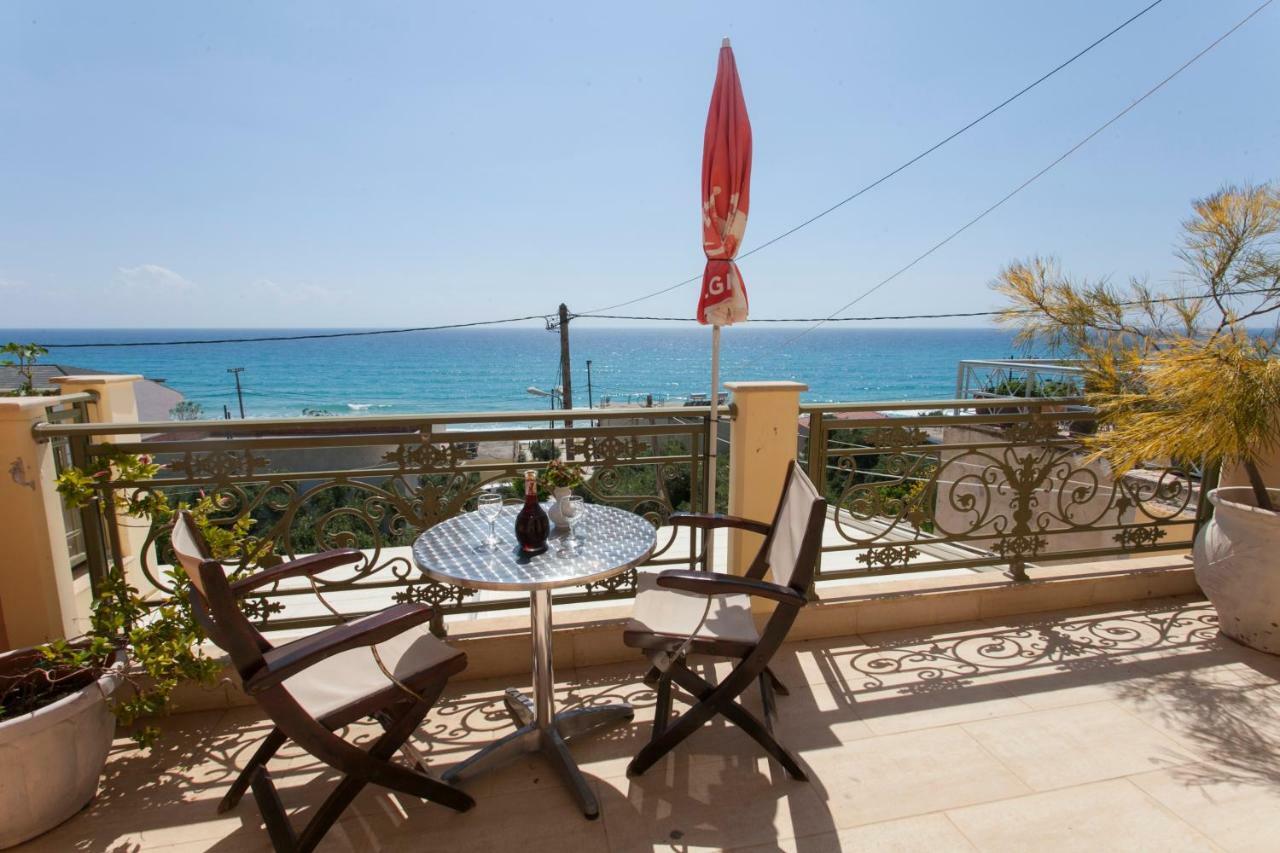Siarbas Hotel Paralia Vrachou Buitenkant foto