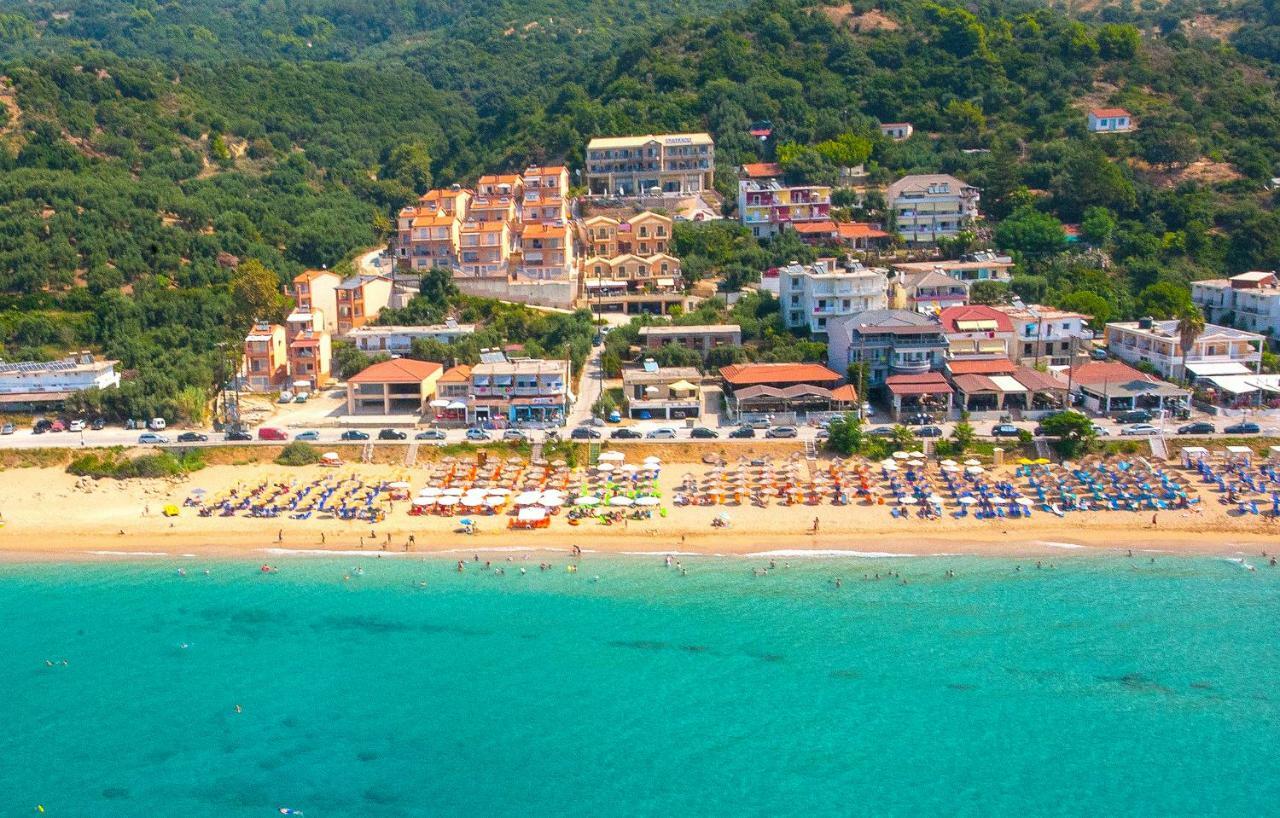 Siarbas Hotel Paralia Vrachou Buitenkant foto